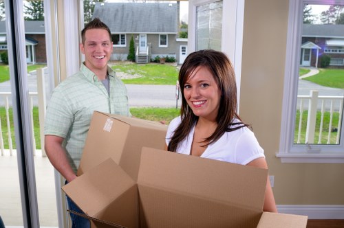 Moving team support for homes and flats in Kentish Town