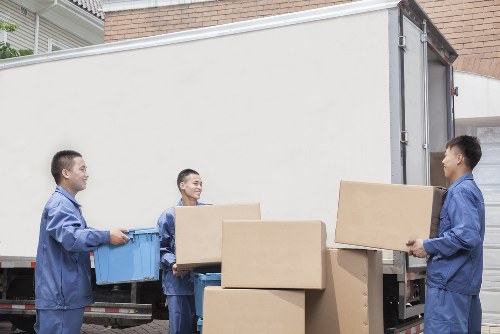 Van loading safety and team planning for a man with a van service
