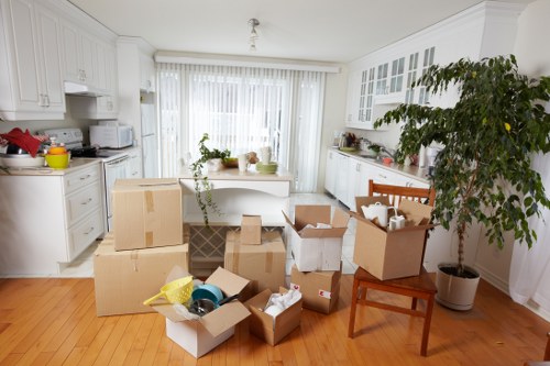 Moving van handling student belongings in Kentishtown