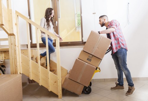 Booking and pricing terms for removal services